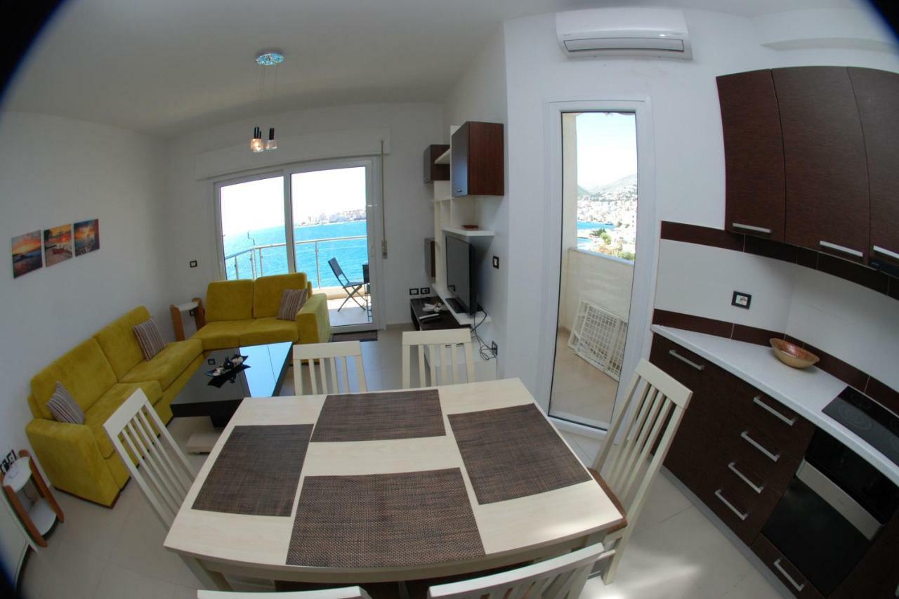 شقة ساراندا  في Azzura Flats المظهر الخارجي الصورة